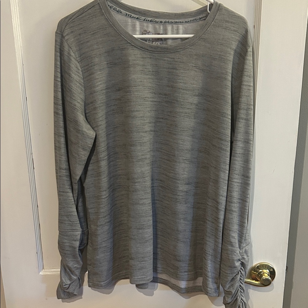 Muk Luks Patterned Gray Long Sleeve Shirt with Gathered Sleeves.